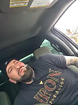 Beardedtattood webcam