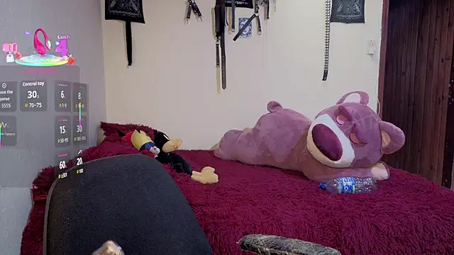 freyaa_sorcerees webcam