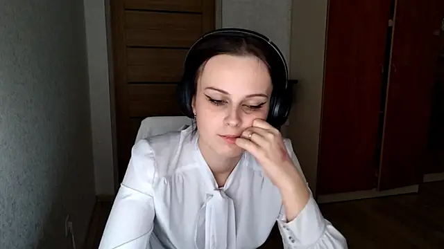 LouiseMarengo webcam