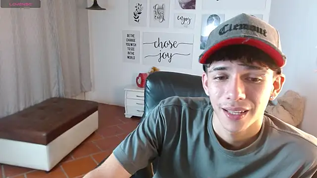 AmethystShadow17 webcam