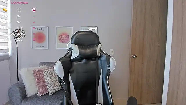 ashley_23_ - Ashley_23_'s free webcam - UK Sex Cams