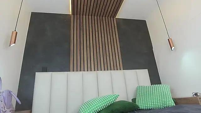 KendalMilleer webcam