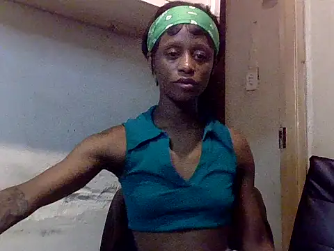 Nikistickyxx25 webcam