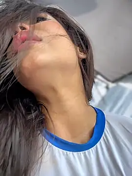 OneInAMillionXXX webcam