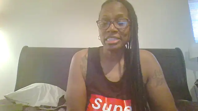 SweetParadise00 webcam