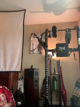 KeYBuMp323 Live Webcam on Stripchat