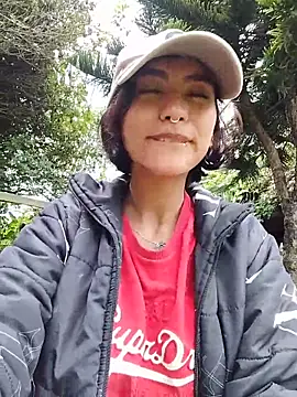 zoe_addiction (F teen) - Playing with my drool-covered tits