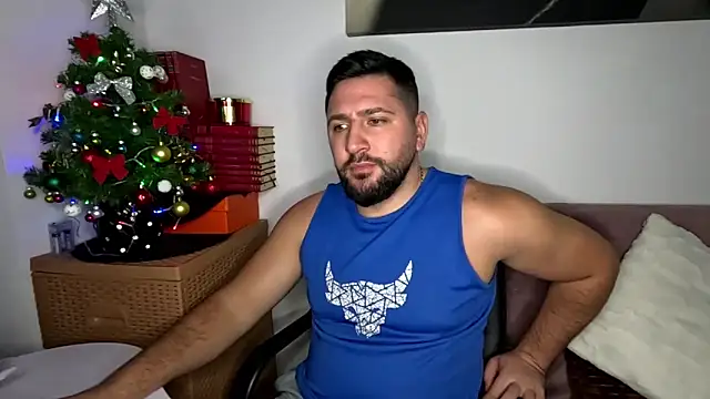 Gold_Alpha_Boy webcam