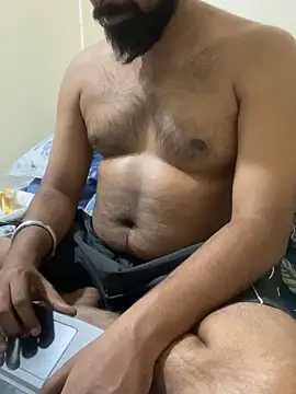 Straight_man_realmeet_now webcam