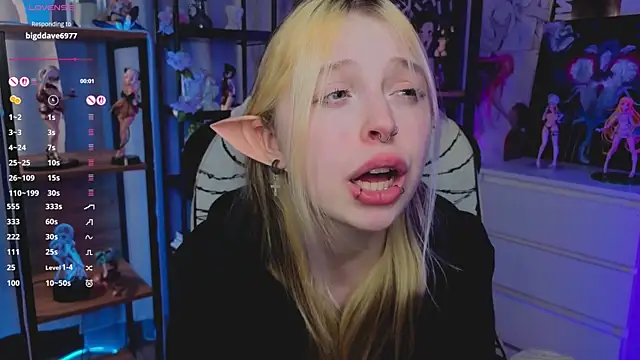 elvenqueen - ElvenQueen's free webcam