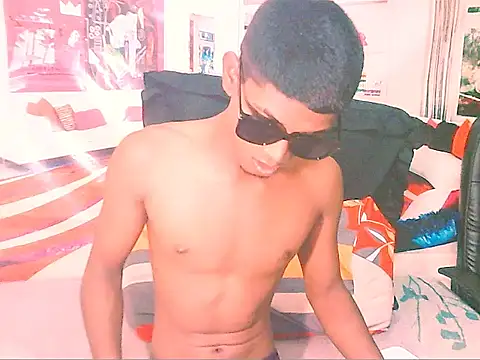 IndianThuggin webcam