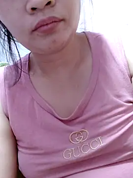 wetpussymomx - Wetpussymomx's free webcam - UK Sex Cams