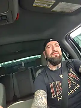 Beardedtattood webcam