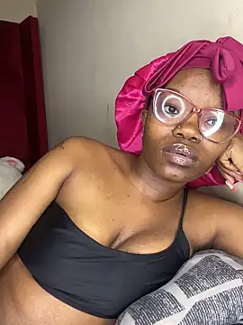 yummymelanin117 (F teen) - Ride dildo on the floor