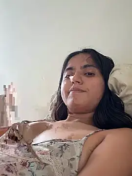 ViolettaSummer webcam