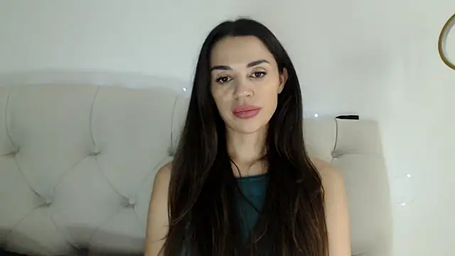 Mika_Gold webcam