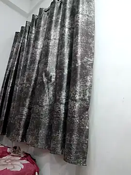 sanaya_baby Live Webcam on Stripchat