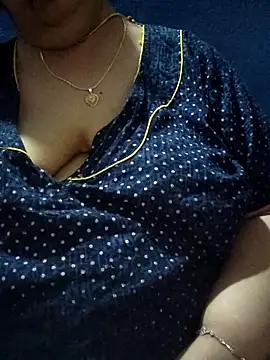 tamilthanushri webcam