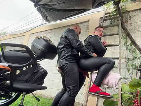 Neil_and_isaac webcam