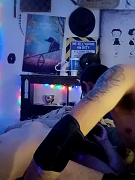 buffshagswell (Ask my age) - Plz help Mum an I get to family's house