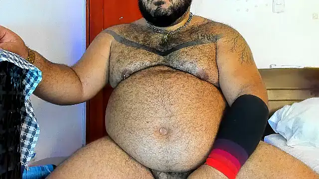 fetishbearsbig (Ask my age) - 🤴 ADORE YOUR KING BEARS 🤴