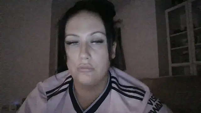 CurvyQueen2023 webcam