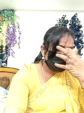 Tamil_Aathira webcam