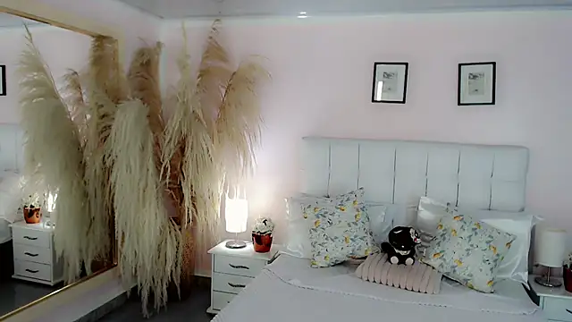 nathalialoes1 webcam