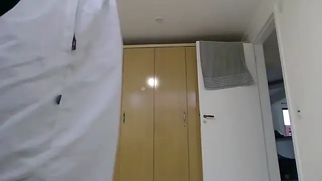 JUNINHOLEKEJR webcam