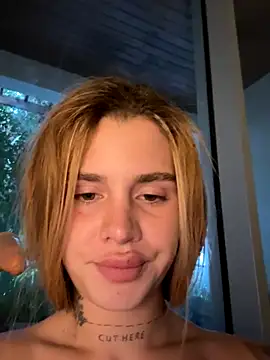 EmiliaCatalina webcam