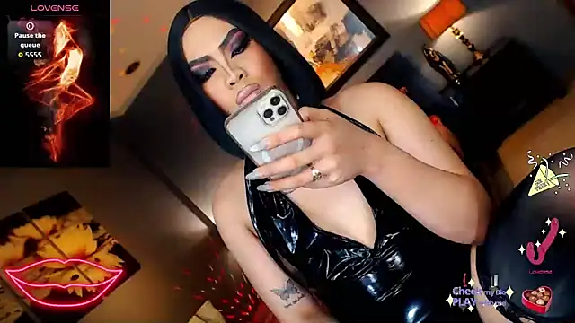 FridaHumphrey webcam