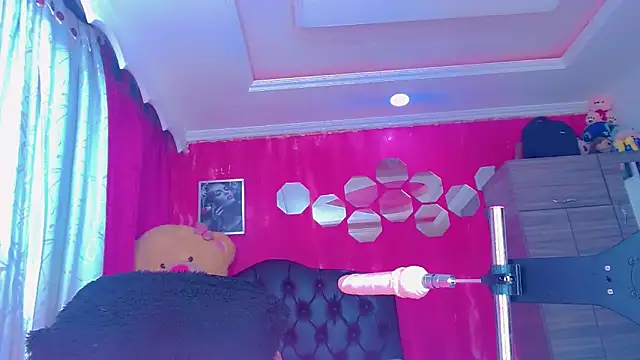 TiffanyMackensyy webcam