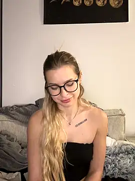 AlyssaSchwarz webcam