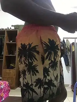 thugmansion420 - ThugMansion420's free webcam - UK Sex Cams