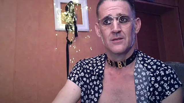 Lia_Y_PatrickX webcam