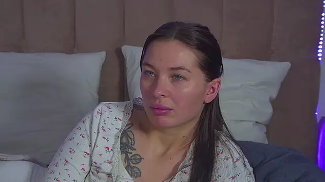 AlexandraBloom webcam