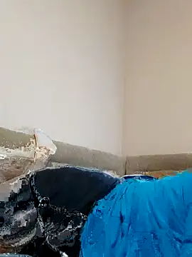 Zulfiya_Bruce webcam