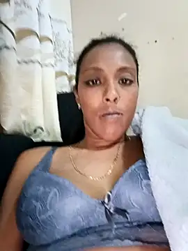 Indian-Hottie001 webcam