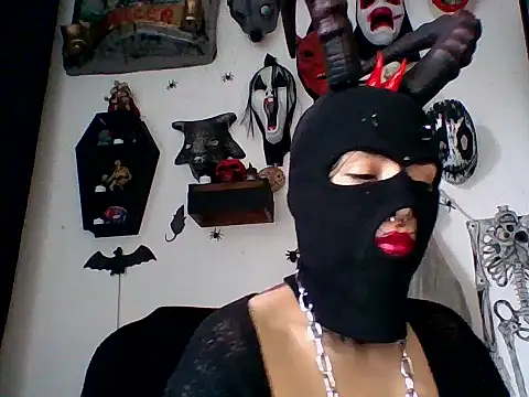 FeticheMacabre webcam