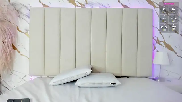 valery_thompsson webcam