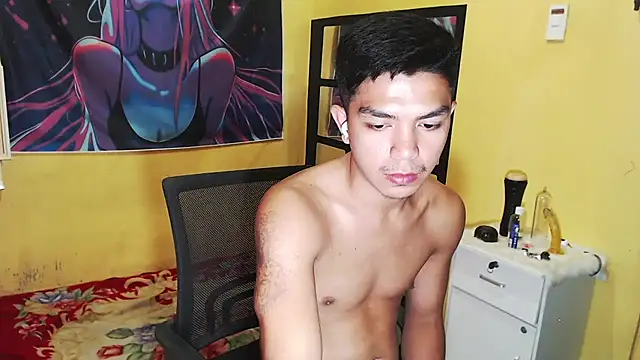 hunky_paul (M young) - BADLY NEED A MOUTH AND ASS TO FUCK