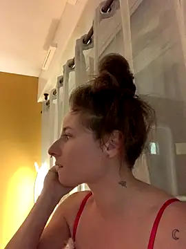 goldenpussy1329 (Ask my age) - Je me met nu