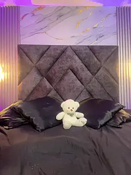 zafira_alabi (F young) - oil in body full nude  🥵🥵