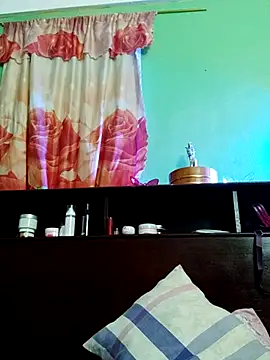 queensoreal (Ask my age) - Give me love and support.cumcum💦