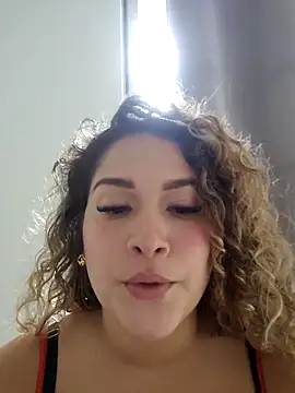 Sara_smiiith211 webcam