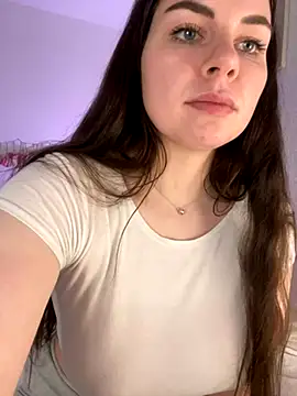 ellynora (F young) - Show feet