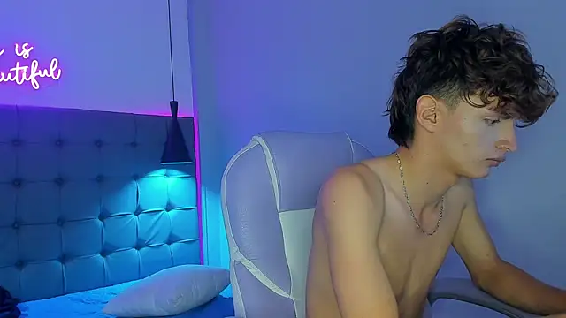 NicolasFerrer18 webcam