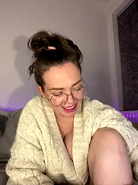 FemDom_RubyKnightXXO webcam