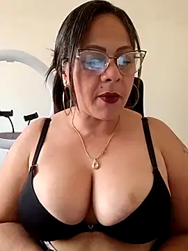 angie_milf50 (F milf) - Jugar con mi culo