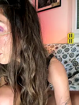 Amani_thewolf webcam